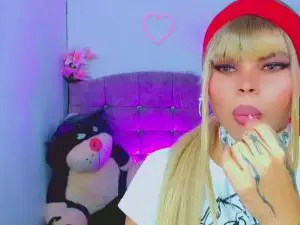 Cam4 Live Porn of leslychaneldoll