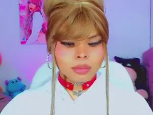 Cam4 Free Porn Cam of leslychaneldoll