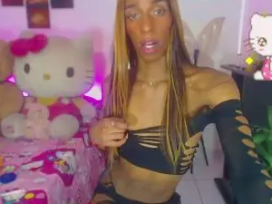 lucianadolll from cam4