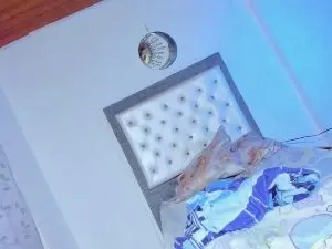 Cam4 Free Live Porn of Britneyqueen777