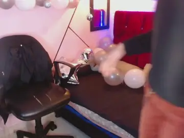 Cam4 Live Sex of agatharodriguez