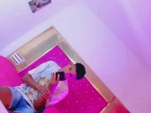 Cam4 Adult Webcam of Ciara_Hot_Ts