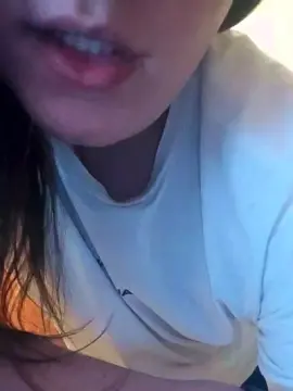 Cam4 Free Live Porn of urnightride