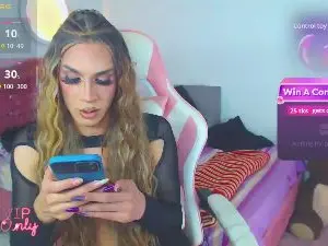 Cam4 Free Live Porn of camila_hoottie