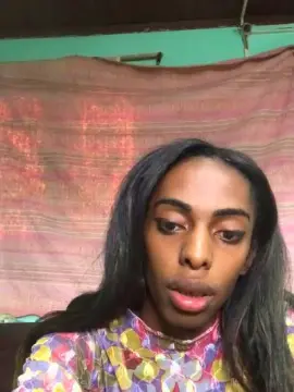 Cam4 Sex Cam of Minahtravestie