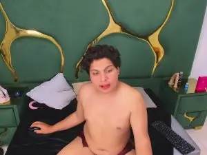 Cam4 Watch Live Sex Cams of Isabella01SS