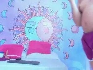 Cam4 Watch Live Sex Cams of luna_hoott