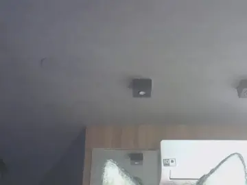 Cam4 Live Sex Cam of SkinnyKittenCam