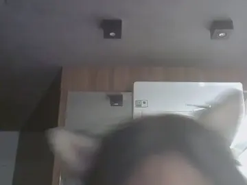 Cam4 Live Sex of SkinnyKittenCam