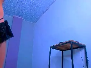 harley_clayn from cam4