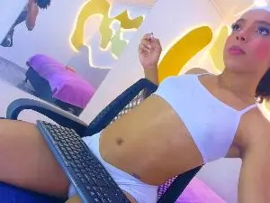 Cam4 Watch Live Sex Cams of KendallSexxy_
