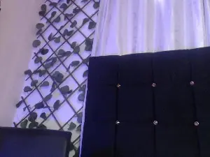 Cam4 Free Live Porn of charlotte_brawn