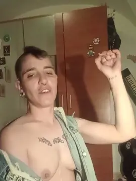 Cam4 Free Live Porn of Punkatatxirles