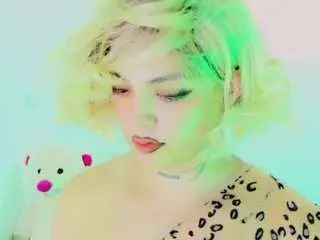 Camsoda Nude Webcam of emmasaenz