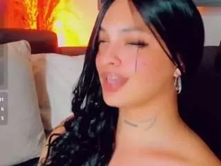 Camsoda Live Porn of emmasaenz