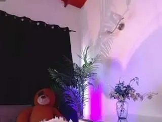 Camsoda Nude Webcam of holliegreey