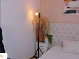 Camsoda Watch Live Sex Cams of ari-ana