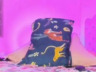 Camsoda Watch Live Sex Cams of sammy-saenz