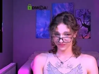 Camsoda Nude Webcam of kevi-sunn
