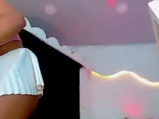 Camsoda Free Porn Cam of carolinna-doll