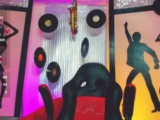 Camsoda Live Sex Cam of mayka-brunette01