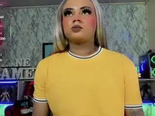 Camsoda Free Porn Cam of mayka-brunette01