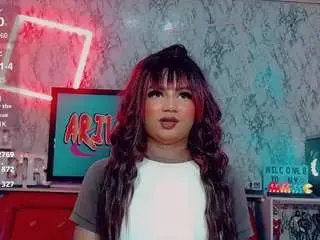 Camsoda Live Sex Cam of mayka-brunette01