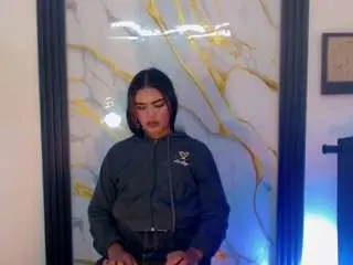 Camsoda Live Porn of alejandra-montenegro