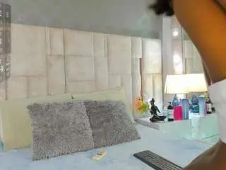 Camsoda Watch Live Sex Cams of isis-brown