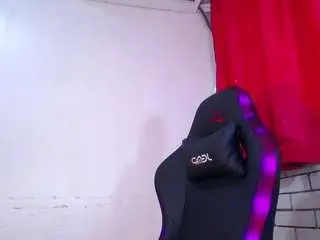 Camsoda Nude Webcam of nikollxxx