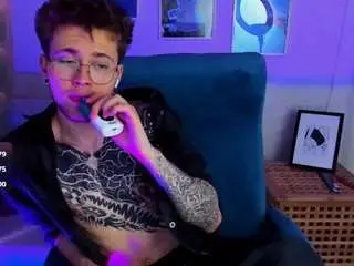 Camsoda Adult Webcam of tomasnorton