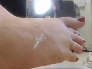 Camsoda Sex Cam of feetamatistaqueenz