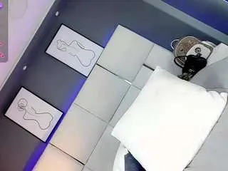 Camsoda Adult Webcam of manellyksparklee