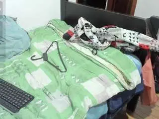 pettite-gotth from camsoda