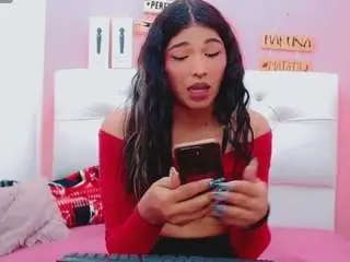 Camsoda Watch Live Sex Cams of ariell-sweett