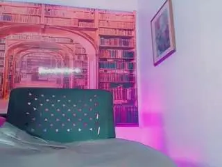 Camsoda Free Live Porn of emeli-roushot