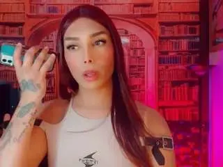 Camsoda Free Porn Cam of emeli-roushot