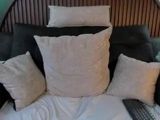 Camsoda Watch Live Sex Cams of shannel-queen