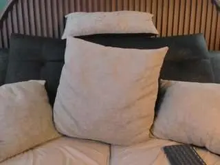 Camsoda Free Porn Cam of shannel-queen