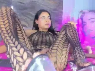 Camsoda Free Porn Cam of skarleth-queen