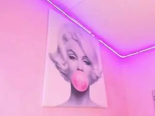 Camsoda Free Live Porn of sexxy-naomi