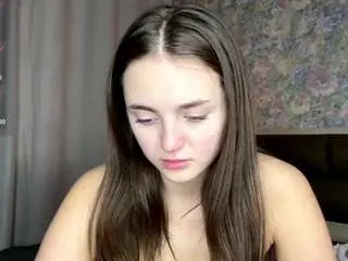 Camsoda Nude Webcam of trinasmathers