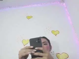 Camsoda Nude Webcam of hugekira