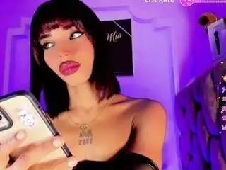 Camsoda Private Sex Chat of dirtygirlss-kloemia
