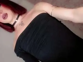 Camsoda Adult Webcam of emmily-sofia