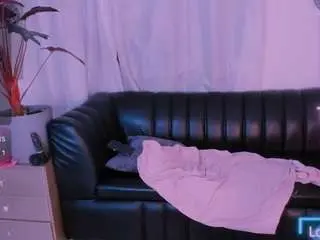 Camsoda Adult Video Chat of zou-quira