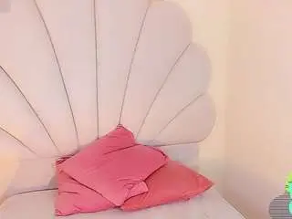 Camsoda Free Porn Cam of valentinamarinn
