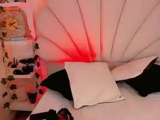 Camsoda Watch Live Sex Cams of valentinamarinn