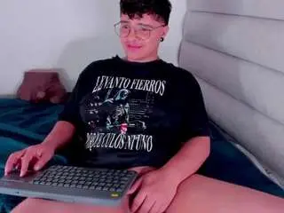 Camsoda Free Porn Cam of isabellamout