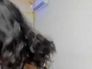 Camsoda Free Porn Cam of sweet-vicky-hot